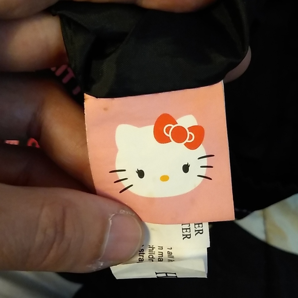 Hello Kitty Mini Backpack - Picture 3 of 6